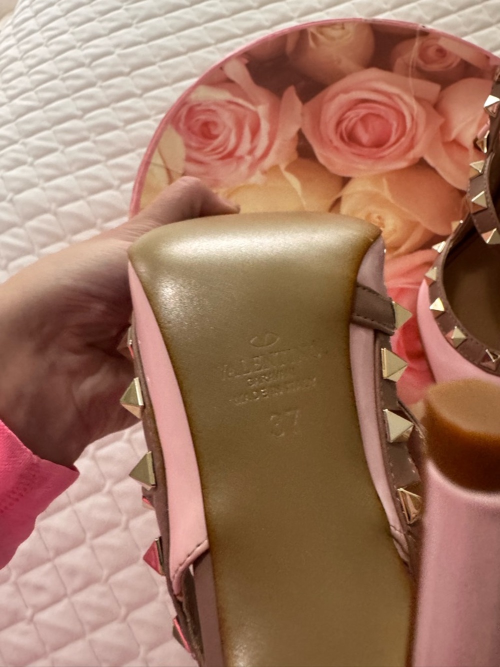 Valentino Pink Patent Rockstud T-Strap Pumps - Picture 4 of 5
